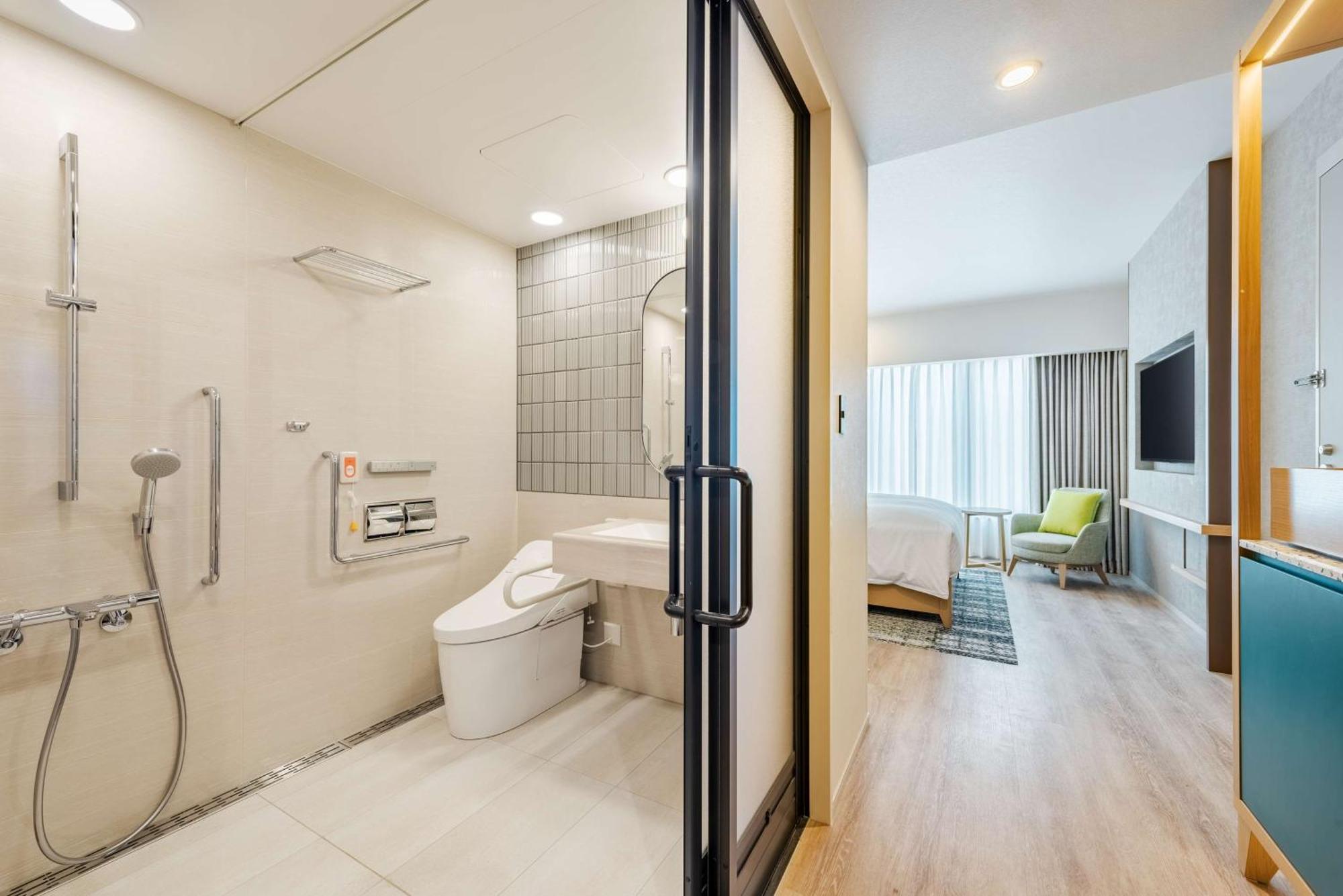 Hilton Garden Shijo Karasuma Hotel 4*