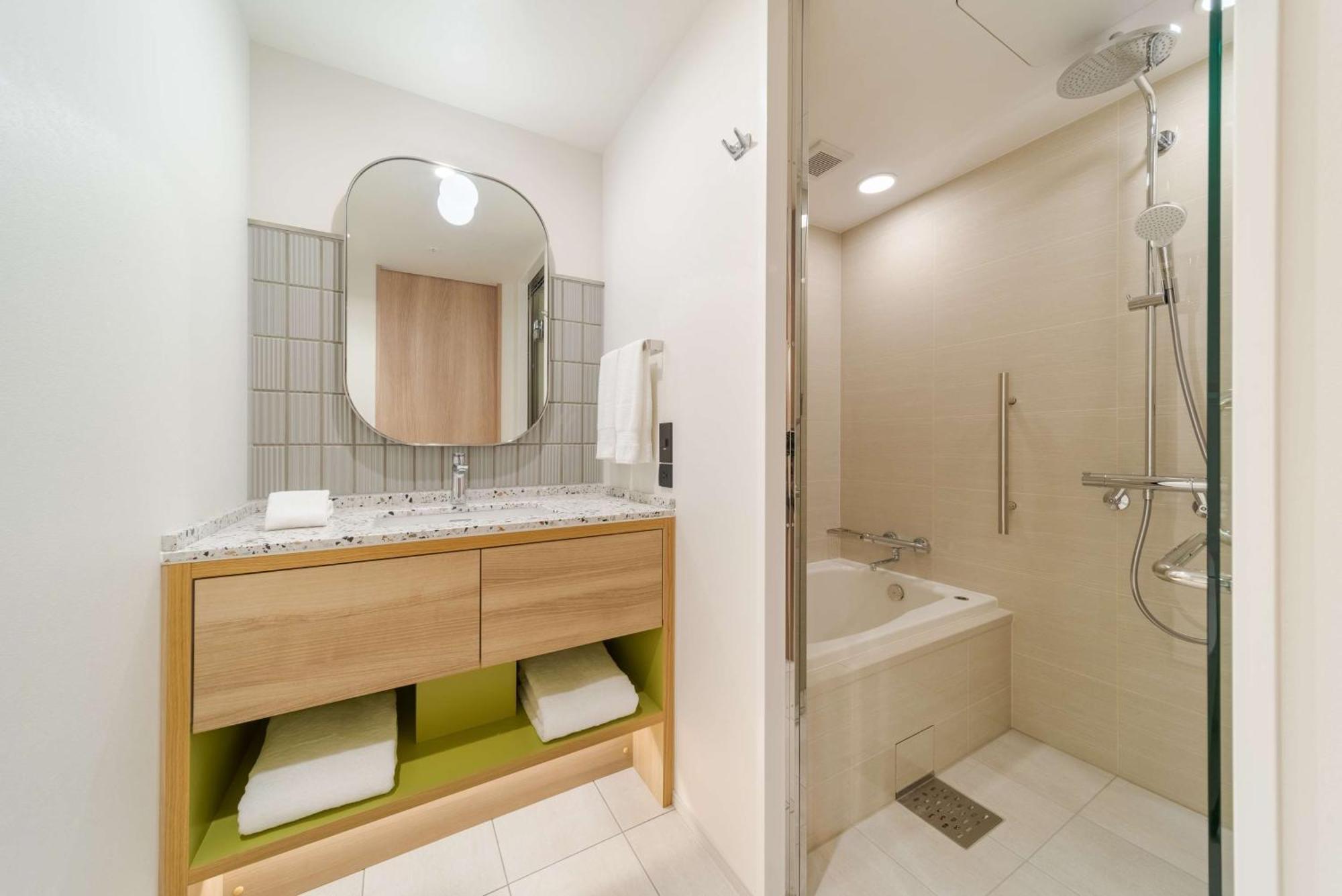 Hotel Hilton Garden Shijo Karasuma 4*